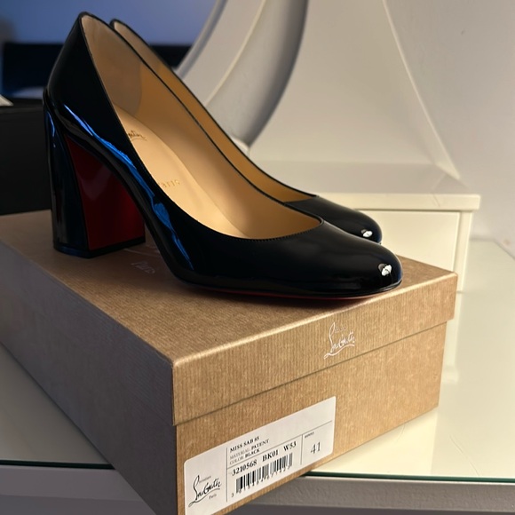🔥Christian Louboutin Miss Saab Never Worn🔥 - Picture 1 of 17